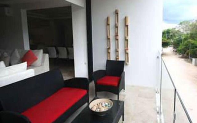 B&B Tiburon