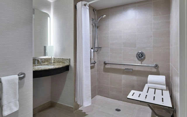 Delta Hotels by Marriott Toledo