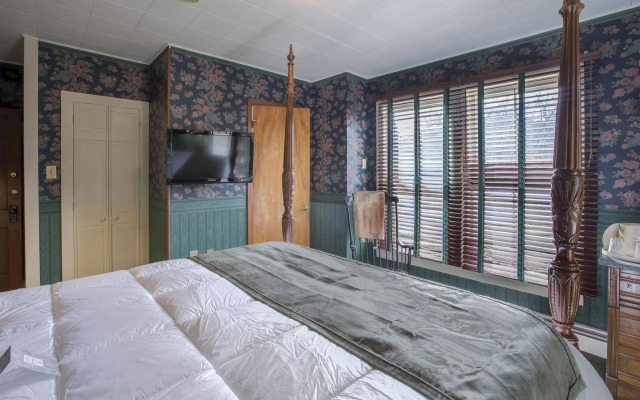 Stroudsmoor Country Inn