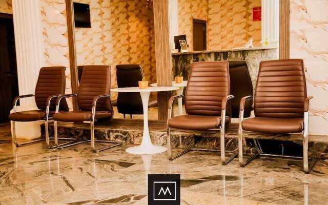 Mo-House Hotels and Apartments