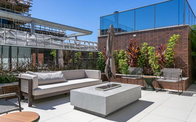 Vista parcial do MAR na varanda em Jurerê #JA24