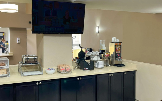 Comfort Inn & Suites Surprise Near Sun City West