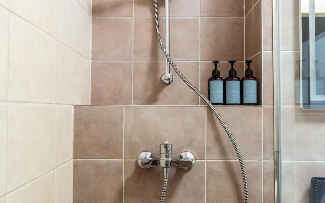 Апартаменты на Среднем проспекте Васильевского острова