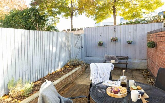 Chandlers Walk Modern Comfy Family Home in Exeter