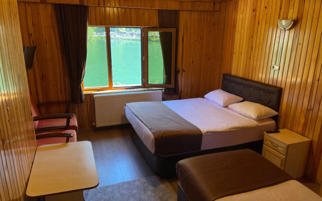 Ozkan Hotel