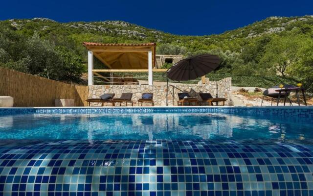 Villa Dundo Pero