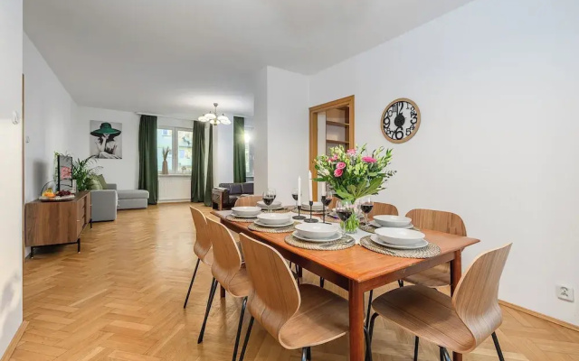 Lumina apartment for family in Warsaw