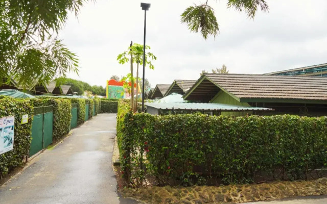 Stedmak Gardens And Recreation Centre