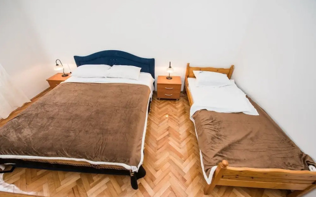 South Wing Apartment