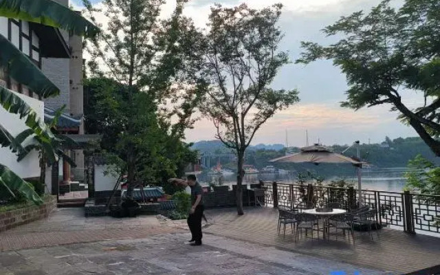 Fujiang Mountain Lodge