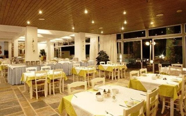 Apollon Suites