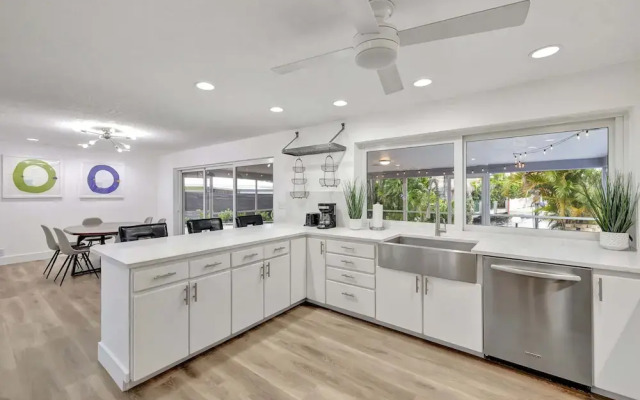 Waterfront Paradise Chic 3 BDR