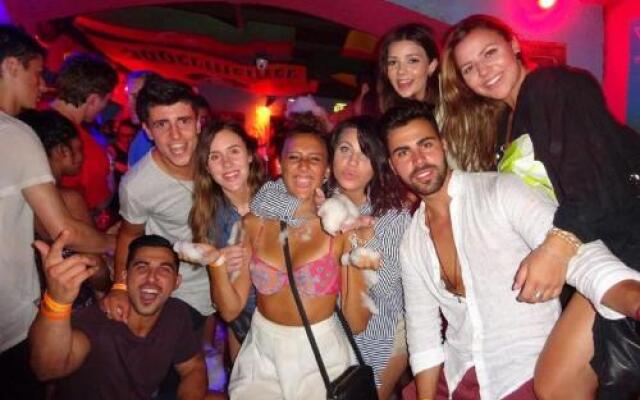 Cloud 9 Hostel