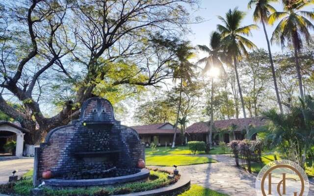 Hotel Hacienda Gualiqueme