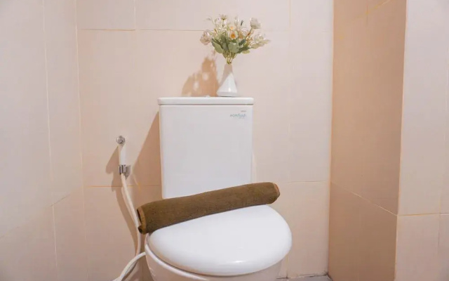 Comfortable Studio Room at LRT City Jatibening