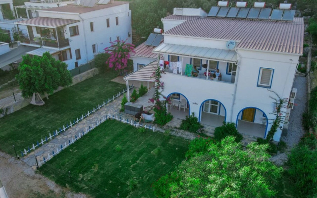 Yalıyanı Pansiyon