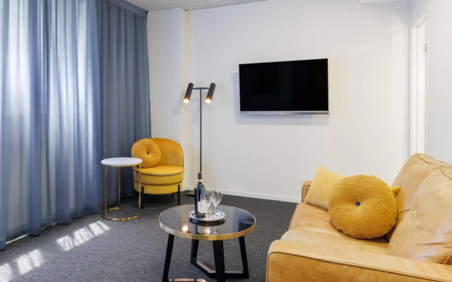 Oaks Melbourne St Kilda Road Hotel