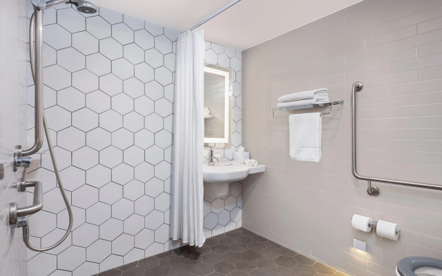 Crowne Plaza Alice Springs Lasseters by IHG