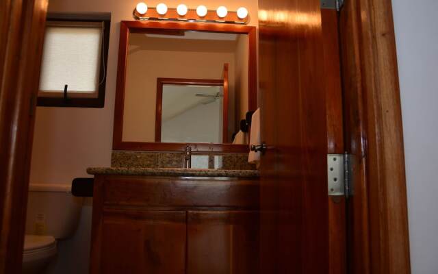 Casas de la Caye Villas