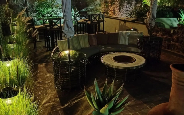 Hacienda Las Amantes