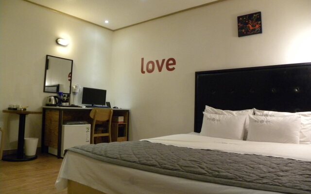 Hello Motel