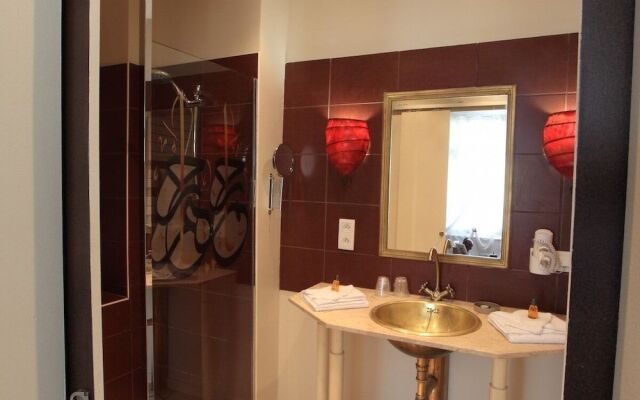 Suivez le Lapin Blanc