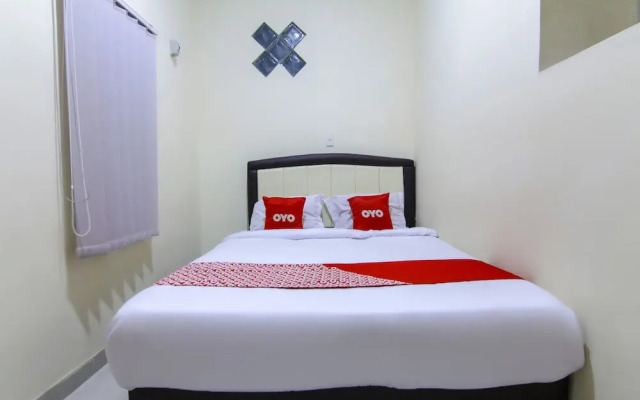Ratu Residence by OYO Rooms