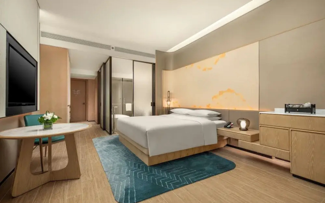 HUALUXE Resort Beihai Silver Beach by IHG