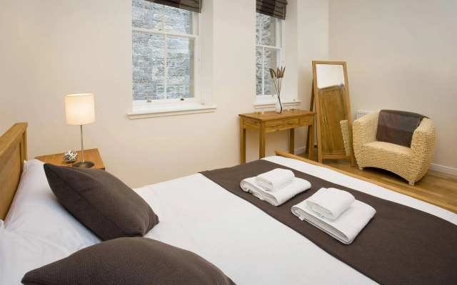 St. Giles Apartment