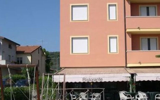 Hotel Residence Ali Sul Lago