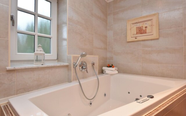 Spacious Holiday Home in Heiligendamm near Forest