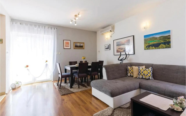 Apartment Bacinska jezera with lake View IX