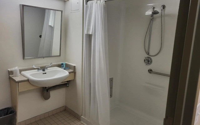 Residence & Conference Centre - Windsor