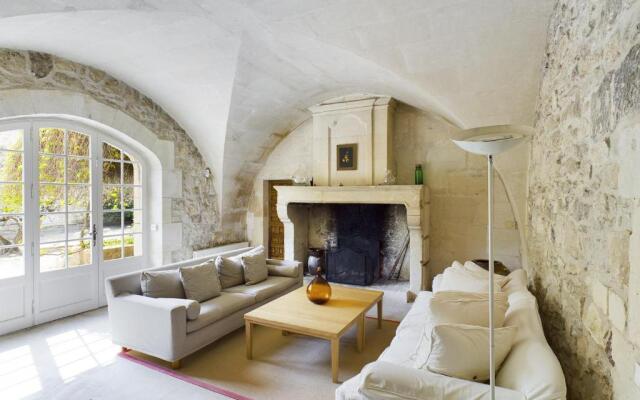 Maison Fontvieille, 8 pièces, 12 personnes - FR-1-599-41