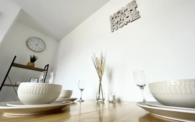 Worksop Newly Refurbished 3-bedroom House