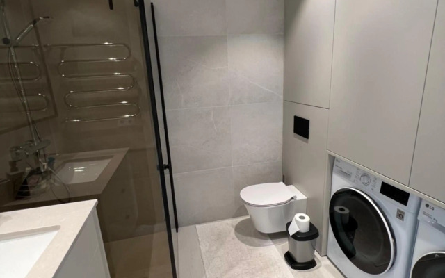 2 kamb.Butas prie juros.