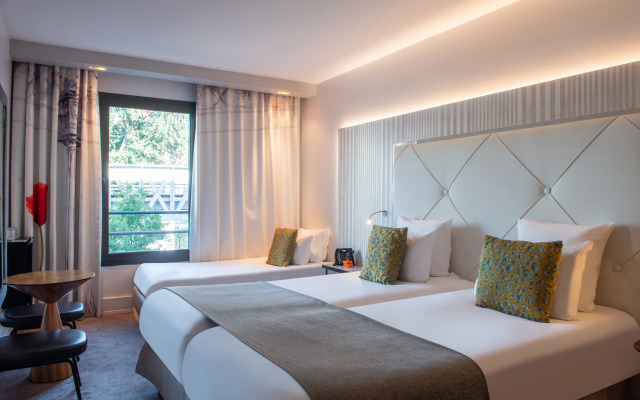 Le Parisis Paris Tour Eiffel