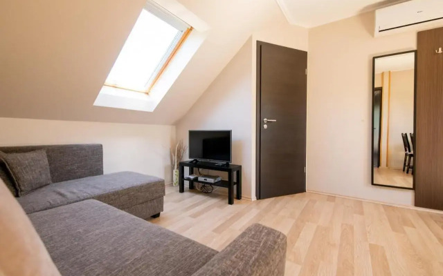 Dunazug Apartmanház