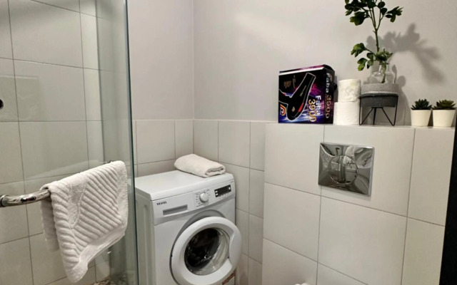 Квартира художника в ЖК Толе Би