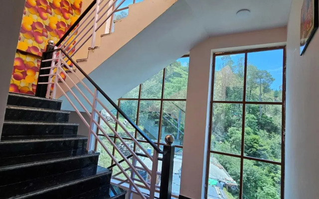 Hotel Necklace Moon Restaurants