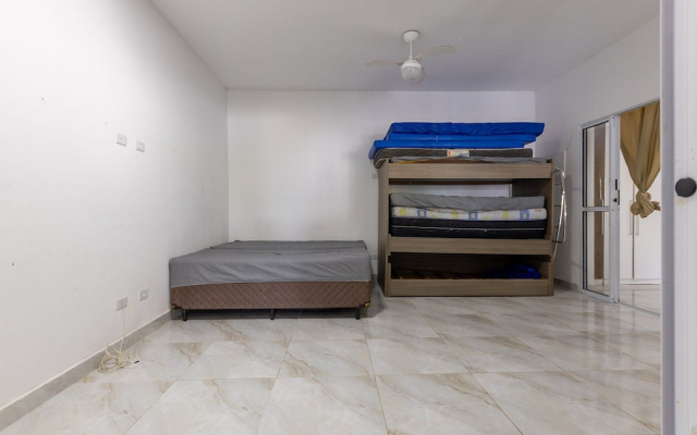 Casa  piscina a 180m da Praia Boraceia
