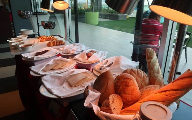 I- City Boutique Hotel