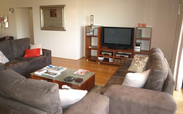 Baudins Bed & Breakfast - Adults Only
