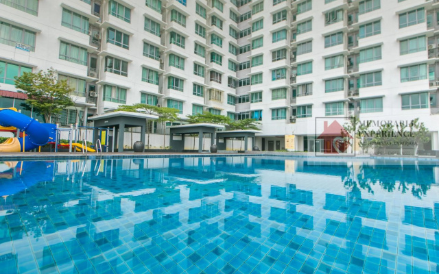 Express Check-in Deluxe Cozy Studio for 1-2Pax WIFI Indoor Carpark TV Fridge Washing Machine – Pool – Putrajaya