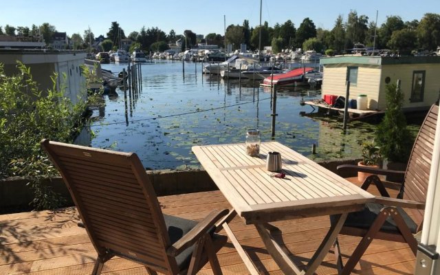 Tiny House oder Ferienwohnung auf der Sunset Marina