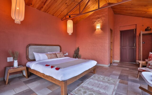 Seclude Pangot Perch