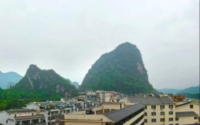 Yangshuo Moonlight Holiday Inn