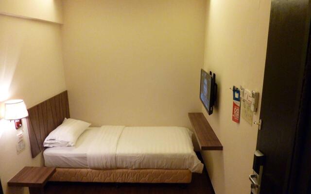 9 Square Hotel - Bangi