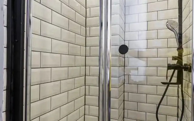 Luxury Art Deco 1-bed Apartment in Thessaloniki