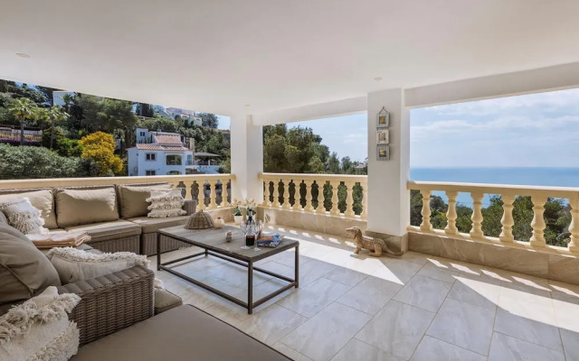 Rijos in J vea With 3 Bedrooms and 3 Bathrooms